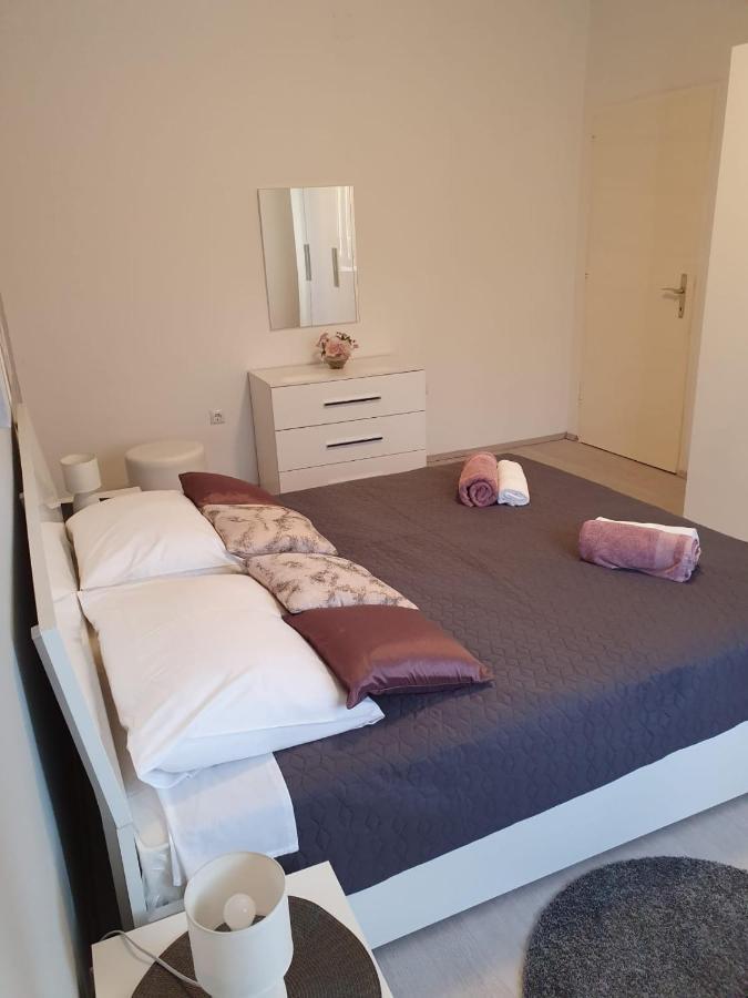 Apartman Zizula Apartment Kastela Luaran gambar